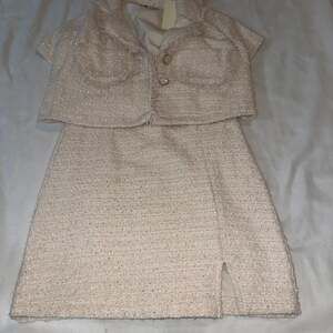 Tweed Cream Gold Sparkle 2-Piece Mini Dress and Cropped Blazer New Flawed
